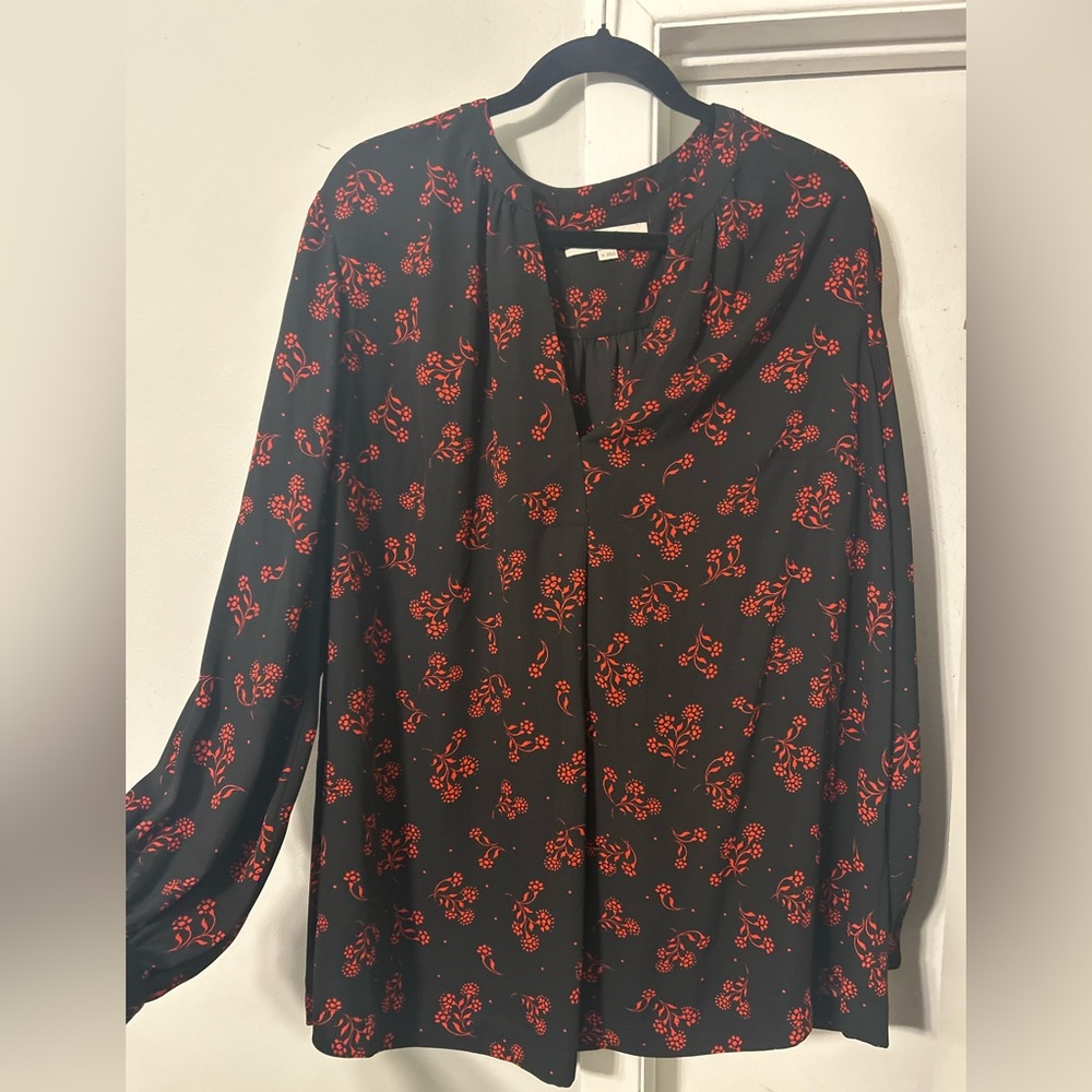 LOFT black and red floral long-sleeve blouse 🌺
